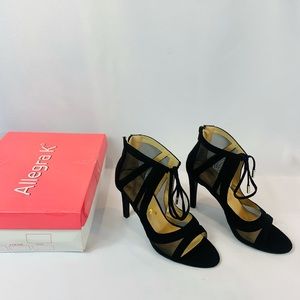 Brand New Size 5.5 Black Allegra K Heels